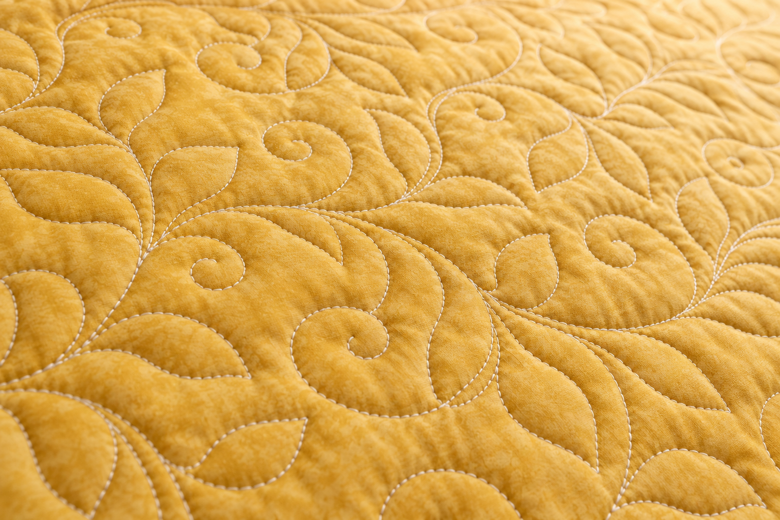 End to End longarm quilting closeup gold leaves